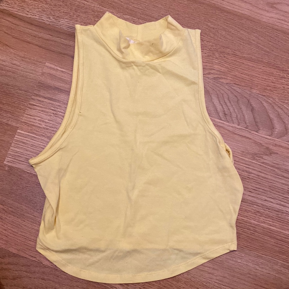 Wet seal tank top